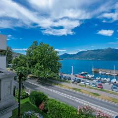 Residenza Oleandro Lake View Luino Center - Happy Rentals