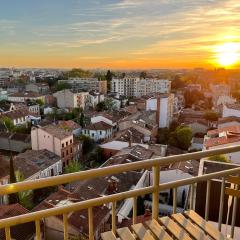 Sunset Duplex - Grand-Rond, Jardin des plantes, centre-ville, 2 BDRs 60m2, AC, free public car park 200m away, Netflix - T3 60m2 avec clim, parking public gratuit à 200m