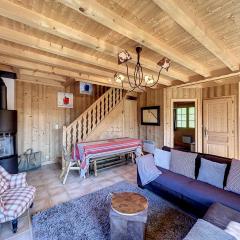 Chalet en Duplex avec Wifi, Proche des Remontées Mécaniques et du Centre de Combloux - FR-1-560-105