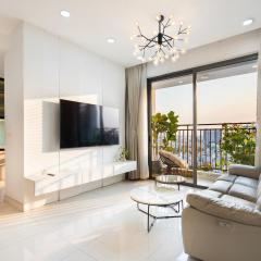 Mark Apartment - Rivergate residence