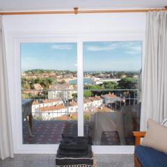 Vista al mar con piscina en SAgaró