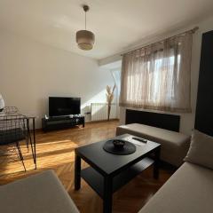 BMM LUX APARTMENT CENTAR