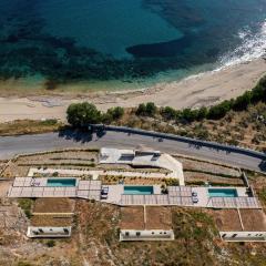 'S CAVE VILLAS SEASIDE KARYSTOS