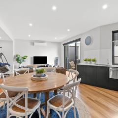 Brand New Townhouse Coastal Lifestyle Torquay