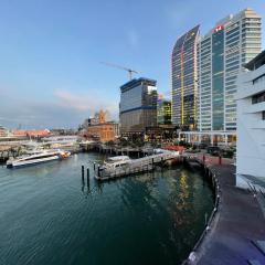 Chic Princes Wharf Studio - City View - Parking