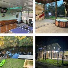 Bay Breeze Bliss-Hot Tub, Bar and Canal 5mi to Beach