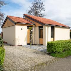 Wellness Bungalow with whirlpool and sauna