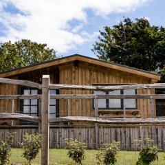 Poachers Perch At Tapnell Farm