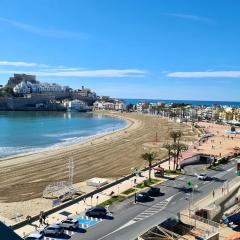 APARTAMENTO LOFT PRIMERA LÍNEA de playa, vistas altas mar y castillo