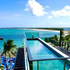 Flat pé na areia na praia de Porto de Galinhas próximo as piscinas naturais.