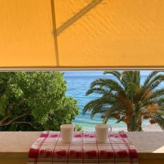 Apartment Palma- right on the beach