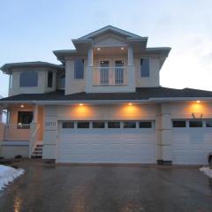 Lewis Estates Golf Course Executive Home By Henday, Whitemud, Step To Shops!