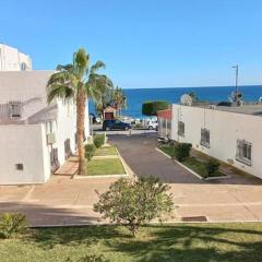 2 Bed Beachfront apartment in Mojacar