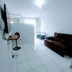 Apartamento Mobiliado no Centro Comercial