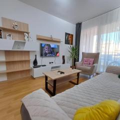 Skopje Golden Gate, modern apartment with parking