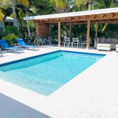 3 Bedrooms Home In Leeward Next To Grace Bay