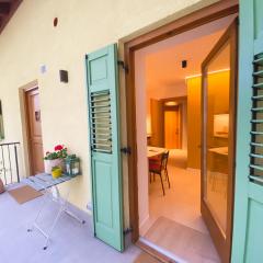 Casa Pradiei Dolomiti View - Private Room in Shared Apartment with Private Bathroom & Kitchen, TV & Sofa