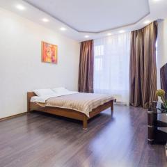 NAVIT apartments with breakfast,near the railway station, the city center, the park