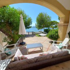 CASA FARO Spacious, Ground Floor Property on the Pine Walk, Covered terrace with Sea Views. Wifi/Air Con