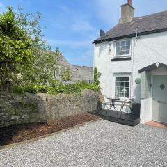 Castle Wall Cottage