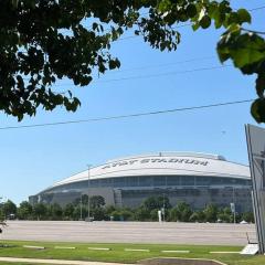 Lovely 2-bedroom condo next to AT&T Stadium