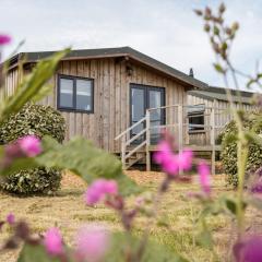 East Chalet At Tapnell Farm