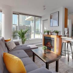 Stylish 2BD Condo in Downtown with Marina View