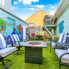 Mardi Gras Patio 2BR 8mins to Canal St