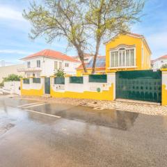 GuestReady - Traditional home in Parede