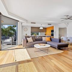 Fuller Holidays - Drift Penthouse - Luxury Apartment With Pool Byron Town