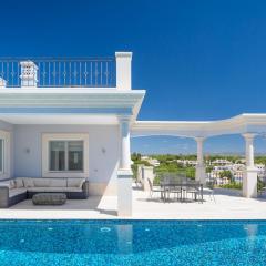 Holiday villa with private pool