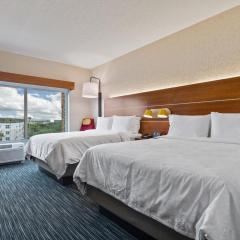 Holiday Inn Express & Suites Orlando- Lake Buena Vista, an IHG Hotel