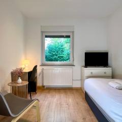 Cozy Private Room Near Central Station - Ideal for Solo Travelers