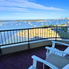 Broadwater Shores Waterfront Apartments