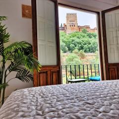 The Nasrid Palace from your bed !