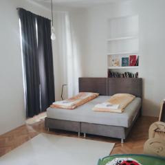 Old city center family apartment