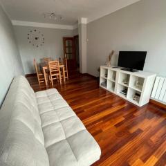 Apartamento con terraza en playa san Juan de la Canal cerca de Santander