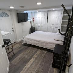 Cozy Studio 250'sqf with kitchenette and private bathroom Close to Time Square NYC