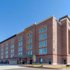 La Quinta Inn & Suites by Wyndham Dallas - Frisco Stadium