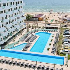 Vlezal Apartment Spa&Pool Beach Resort