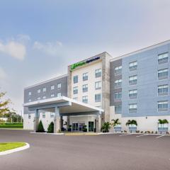 Holiday Inn Express & Suites Tampa Stadium - Airport Area, an IHG Hotel