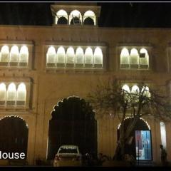 HOTEL TOURIST REST HOUSE Agra