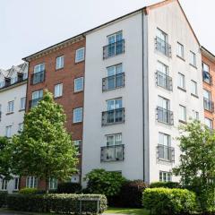 Greenings Apt Warrington - 2 Bed with FREE off road Parking & Wifi