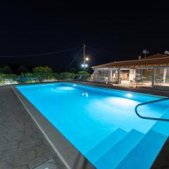 Spedion Villa - Near to sea villas with heated swimming pool