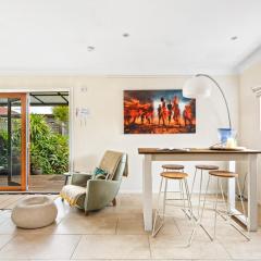 Quirky Marrickville 1-Bed with Courtyard by Shops