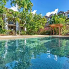 The Loft - Trendy Coastal Charm with Pool