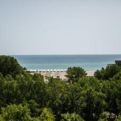 Sea Gem 3 Mamaia - Stunning Sea Views and 200m to Beach