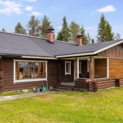 Holiday Home Ruka-kitkan kuukkeli by Interhome