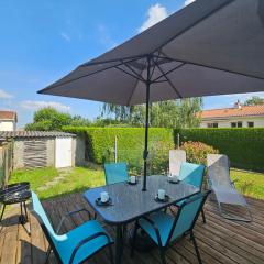 Le Petit Ecureuil charmant gîte jardin terrasse