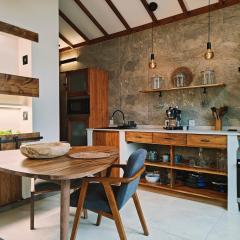 Casca de Noz - Modern Rustic Beach Getaway